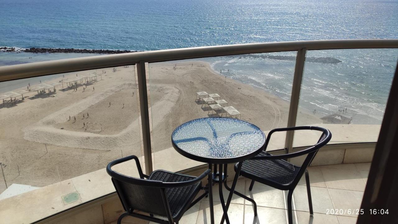 Almogim- Almog Building Haifa Bagian luar foto