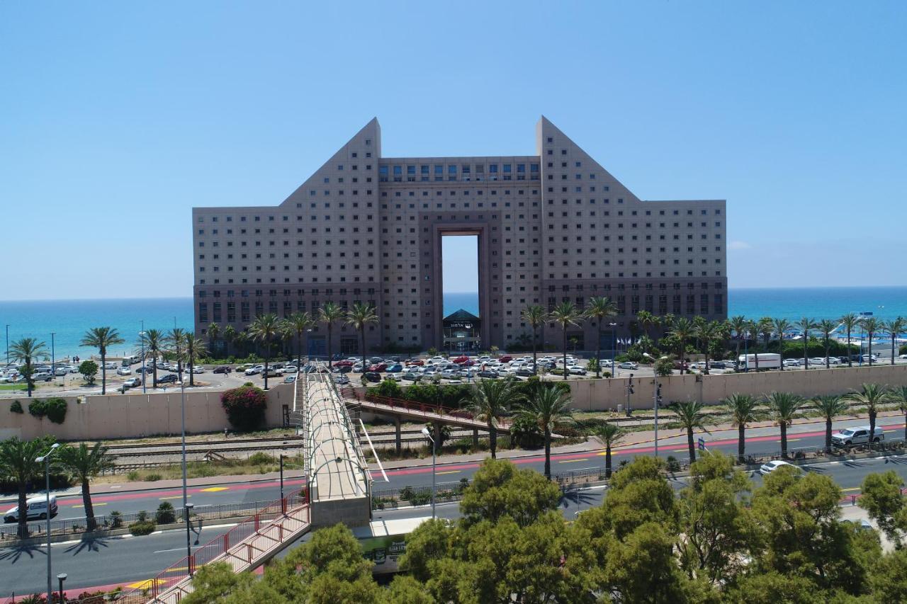 Almogim- Almog Building Haifa Bagian luar foto