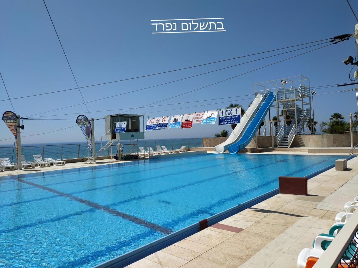 Almogim- Almog Building Haifa Bagian luar foto